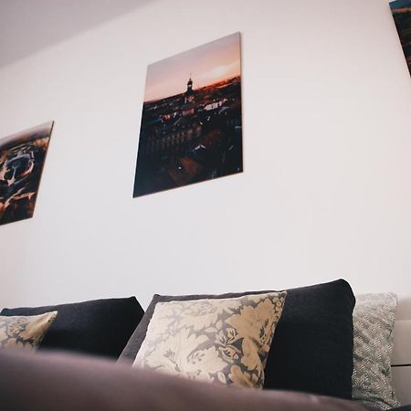 דירות סופרון Studio77 Apartman מראה חיצוני תמונה