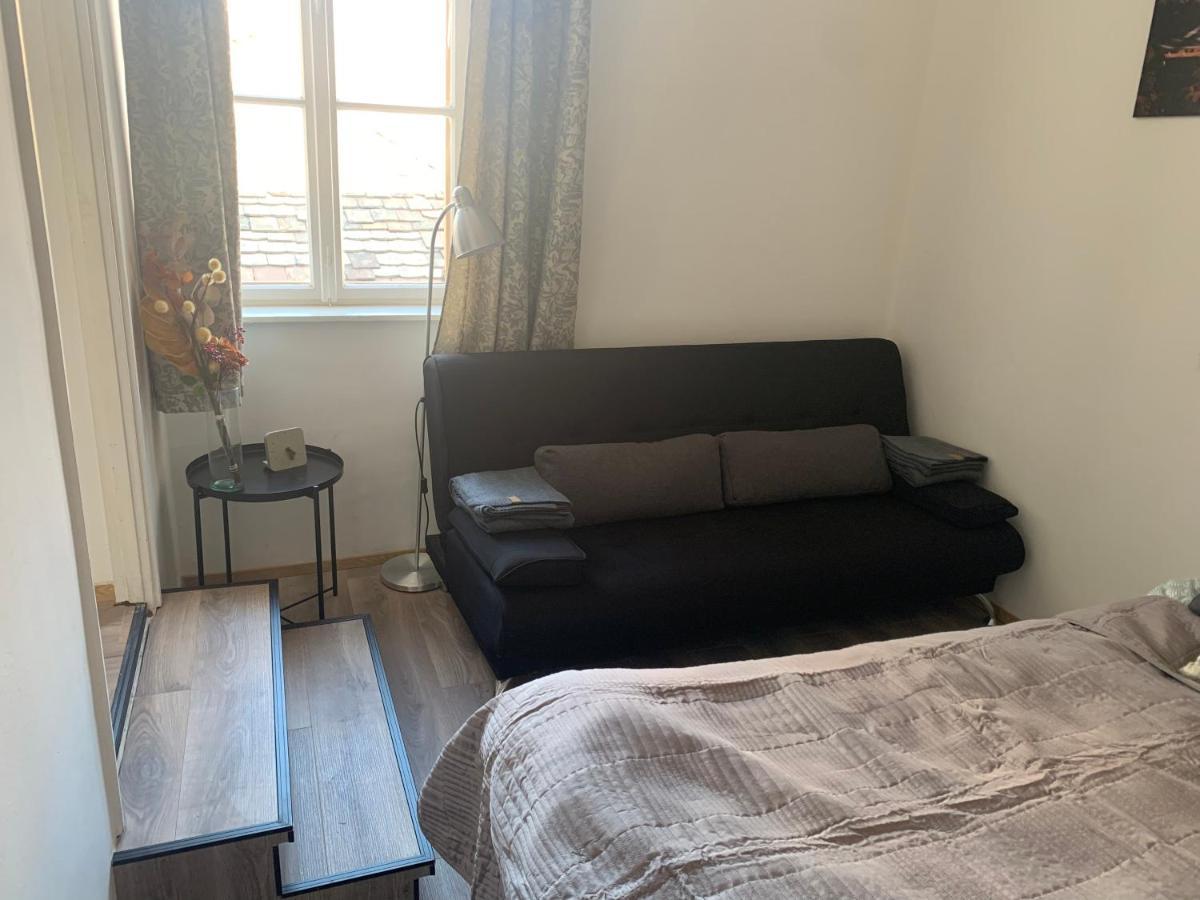 דירות סופרון Studio77 Apartman מראה חיצוני תמונה