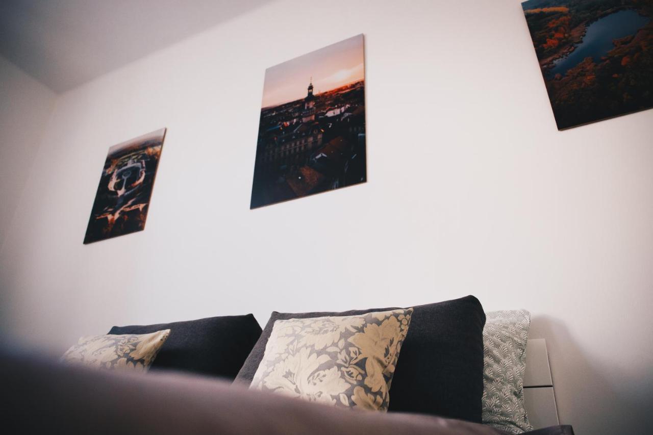 דירות סופרון Studio77 Apartman מראה חיצוני תמונה